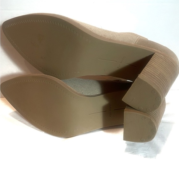 Dolce Vita Taupe Suede Ankle Boots with Pointed Toe and Block Heel - Picture 6 of 14